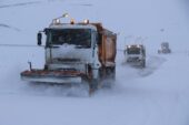 Erzincan’da kar ve tipiden kapanan 135 köy yolundan 109’u ulaşıma açıldı