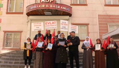 Evlat nöbetindeki ailelerden AYM’nin HDP kararına tepki