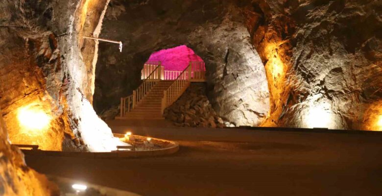 Iğdır’daki tuz mağarası yeni sezonda ziyaretçilerini bekliyor