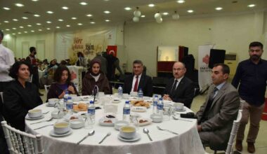 İzmir Vakıflar Bölge Müdürlüğü’nden Manisa’da 850 kişilik iftar