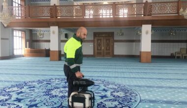 Keçiören’de camilerde Ramazan temizliği