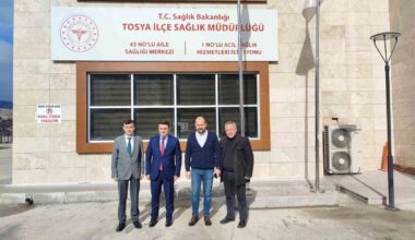 Tosya Belediye Başkanı Kavaklıgil, sağlık çalışanlarının Tıp Bayramı’nı kutladı