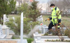 Aksaray Belediyesinden mezarlıklarda bayram temizliği