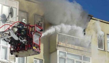 Aksaray’da 5 katlı apartmanda korkutan yangın