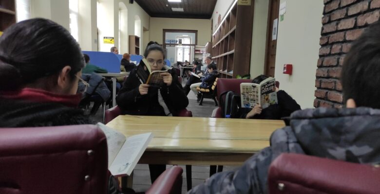 Ardahan’da Kütüphane Haftasında okuma etkinliği düzenlendi