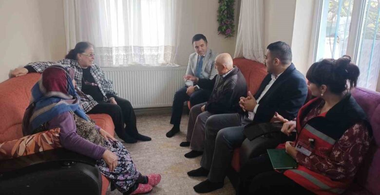 Aydın Aile ve Sosyal Hizmetler İl Müdürü Turan Efeler’de vatandaşlarla buluştu