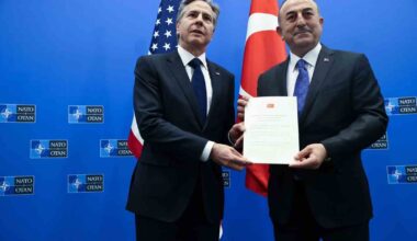 Bakan Çavuşoğlu: “Finlandiya’nın NATO’ya katılım onay belgesini ABD’ye teslim ettik”