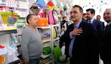 Bakan Dönmez Eskişehir’de seçim çalışmalarını sürdürüyor