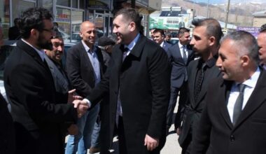Baki Ersoy Sarız’da vatandaşlarla buluştu