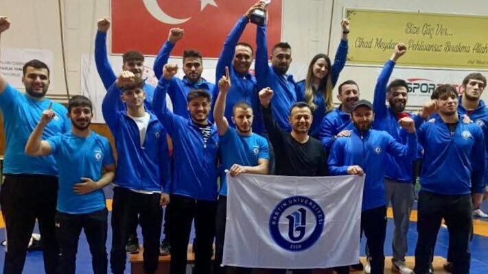 BARÜ’lü güreşçiler 5 altın, 4 bronz madalya ile Türkiye şampiyonu oldu