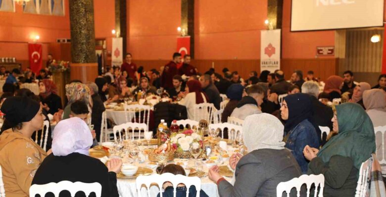 Bayburt’ta “Bir Lokma Bin Sofra” iftar programı gerçekleşti
