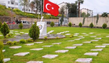 Cizre’de 7 yıl önce terör örgütü PKK’nın saldırısında şehit düşen 12 polis anıldı