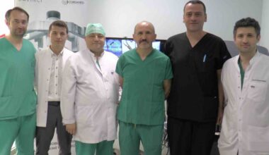 ERÜ’de cerrahlara ‘Robotik Cerrahi Uygulamaları Simülasyon Eğitimi’ veriliyor