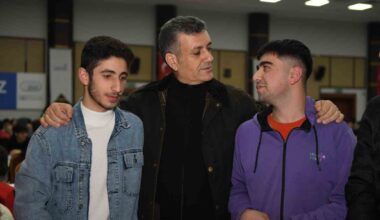 Esenyurt Belediye Başkanı Bozkurt gençlere seslendi: “Hayallerinizden vazgeçmeyin”