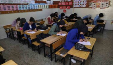 Haliliyeli gençler üniversite sınavına hazırlanıyor