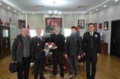 Kars’ta, gazeteciler Polis Haftasını kutladı