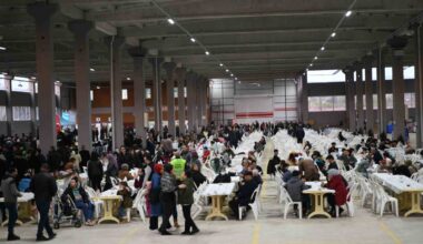 Lapseki Belediyesi 4 bin kişilik iftar verdi