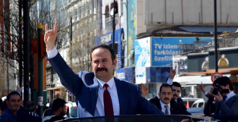 MHP Sivas Milletvekili adayı İpek: “ Halkımızın, esnafımızın, çiftçimizin, sanayicimizin yanındayız”