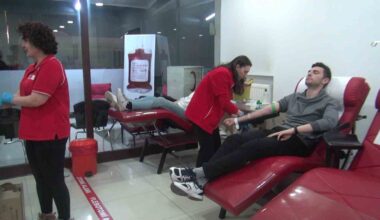 Oruçlu vatandaşlar için iftar sonrası kan bağışı kampanyası