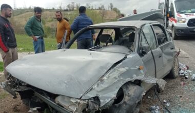 Otomobil şarampole devrildi: 4 Yaralı
