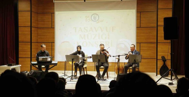Ramazan dolayısıyla tasavvuf musikisi konseri düzenlendi
