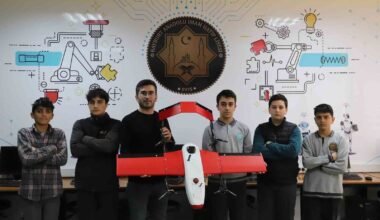 Robohatip takımı Liseler Arası İnsansız Hava Araçları Yarışmasında finalde