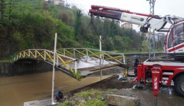 Selden hasar gören Yalıköy Deresi Köprüsü onarılıyor