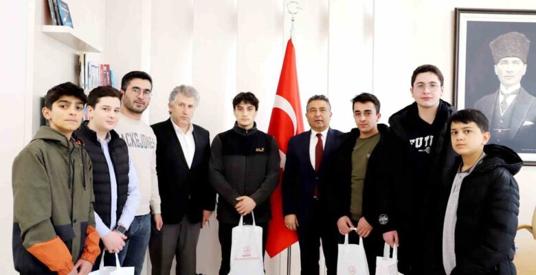 Türkiye finallerine kalan öğrencilerden ziyaret