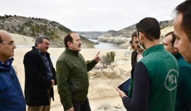 Vali Pehlivan, Aksıfat Baraj İkmali inşaatında incelemelerde bulundu