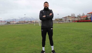 Vanspor FK kalecisi Haydar Yılmaz, Şenol Güneş’in rekorunu kırdı