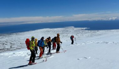 Yabancı dağcılar Nemrut Dağı’nda dağ kayağı yaptı