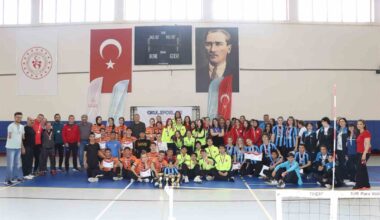 Bedensel Engelliler Oturarak Voleybol Türkiye Şampiyonası sona erdi