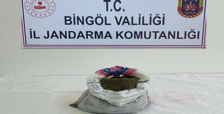 Bingöl’de menfez altında 1 kilo 566 gram uyuşturucu ele geçirildi