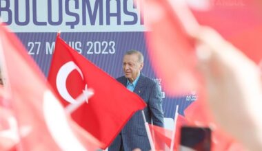 Cumhurbaşkanı Erdoğan: “Buraya koştuğumuz gibi yarın sandığa koşacağız, yarın sandıkta fire vermeyeceğiz”