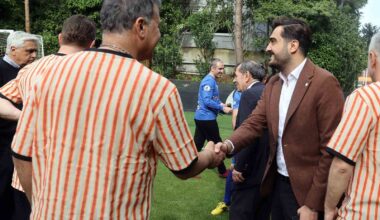 Galatasaray veteranları ile Azerbaycanlı spor yazarları dostluk maçında karşılaştı