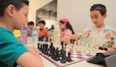 Aliağa’da yaz dönemi satranç kurs kayıtları başlıyor