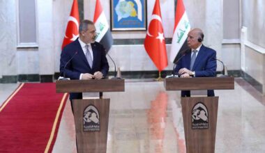 Dışişleri Bakanı Fidan, Irak Başbakan Yardımcısı ve Dışişleri Bakanı Fuad Hüseyin ile bir araya geldi
