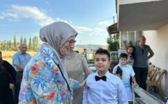 Balıkesir Milletvekili Uygur, yeğeninin sünnet düğününe katıldı