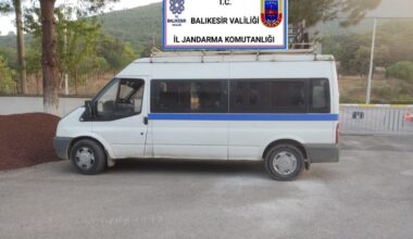 Balıkesir’de polis ve jandarmanın operasyonlarında 40 düzensiz göçmen ve 3 organizatör yakalandı