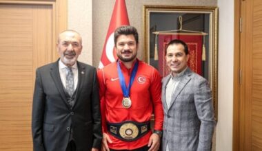 Dünya şampiyonu Cengiz ile Başkan Eroğlu’ndan MHP’ye ziyaret