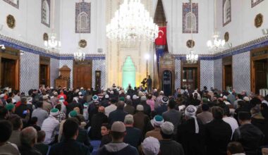 90 bin camide Filistinliler için dualar edildi
