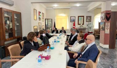 Altınokta Körler Derneği üyelerinden Filistin Büyükelçisi Mustafa’ya ziyaret