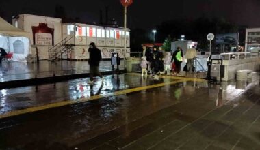 Ankara’da sağanak yağış başladı
