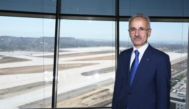 Bakan Uraloğlu: “Havalimanlarımız yerli ve milli ‘Siber Tehdit İstihbarat Yazılımı” ile korunmaya başlandı”