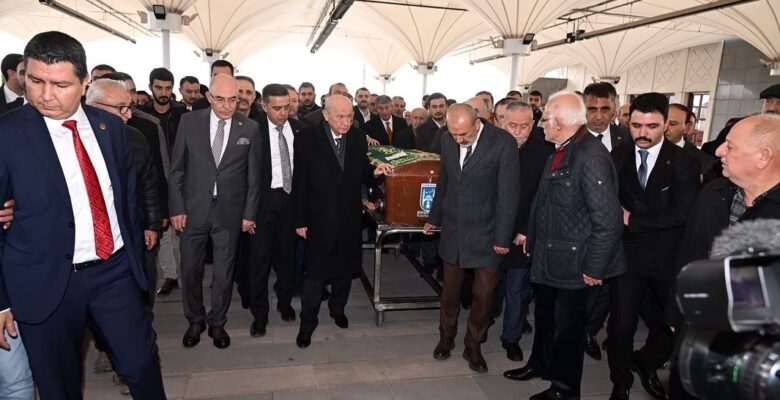 MHP Lideri Bahçeli, eski Sincan İlçe Başkanı Sabri Can’ın cenaze törenine katıldı