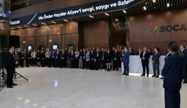 Azerbaycan halkının Ulusal Lideri Haydar Aliyev, vefatının 20’nci yıl dönümünde anıldı