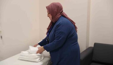 Bağcılar’da 2 kadın aldıkları eğitimle Vefahane Yaşam Merkezi’nde çalışmaya başladı