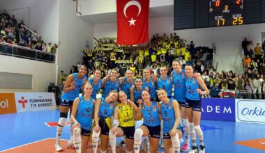 Fenerbahçe Opet, ligde ilk yarıyı lider tamamladı