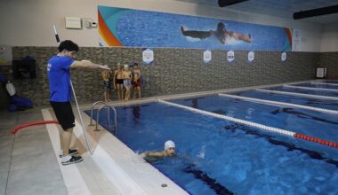 Gaziosmanpaşa’da öğrencilere ücretsiz yüzme kursu