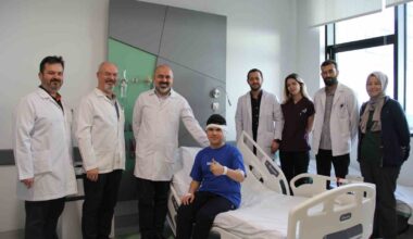 İzmir Şehir Hastanesinde ilk biyonik kulak ameliyatı yapıldı